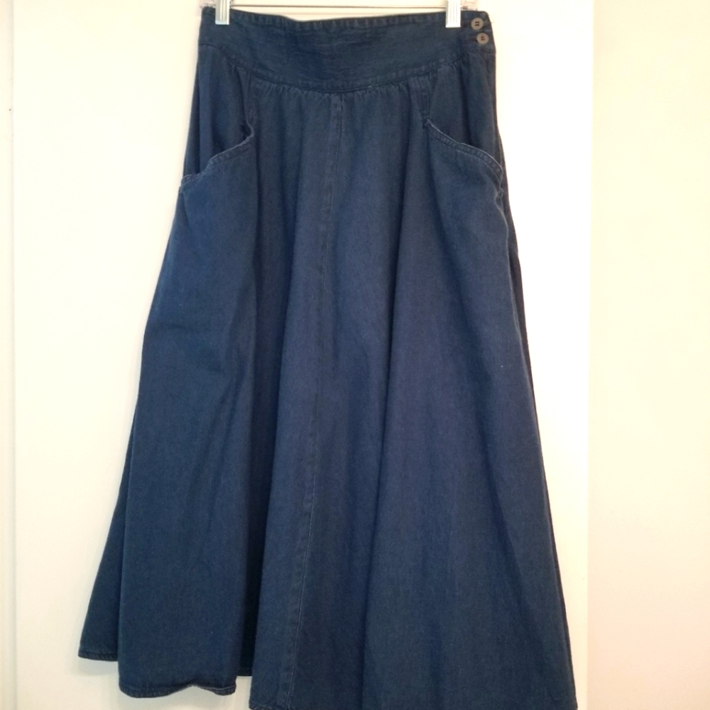 Lizsport Denim Maxi Skirt - size 14